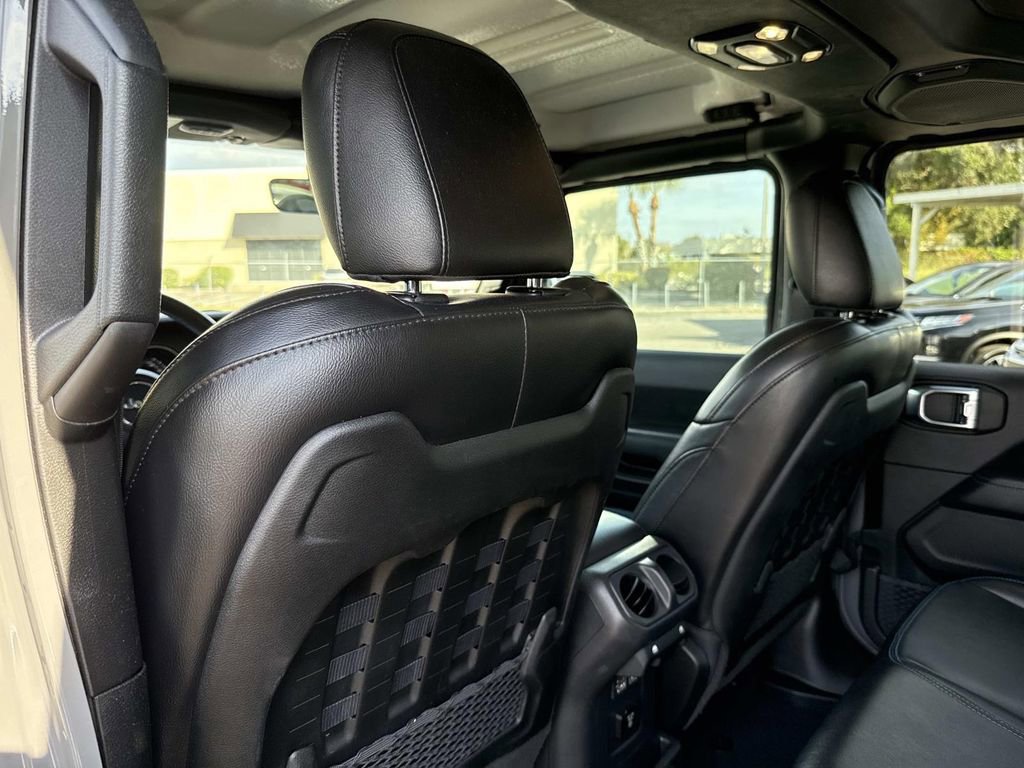 Used 2021 Jeep Wrangler Unlimited Rubicon 4xe image 15