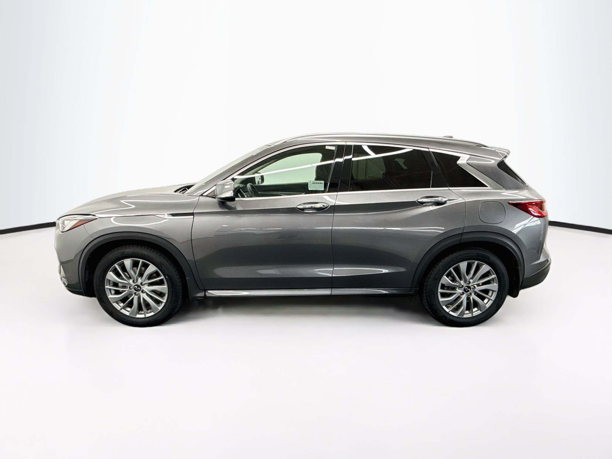Used 2023 INFINITI QX50 Luxe FWD image 4