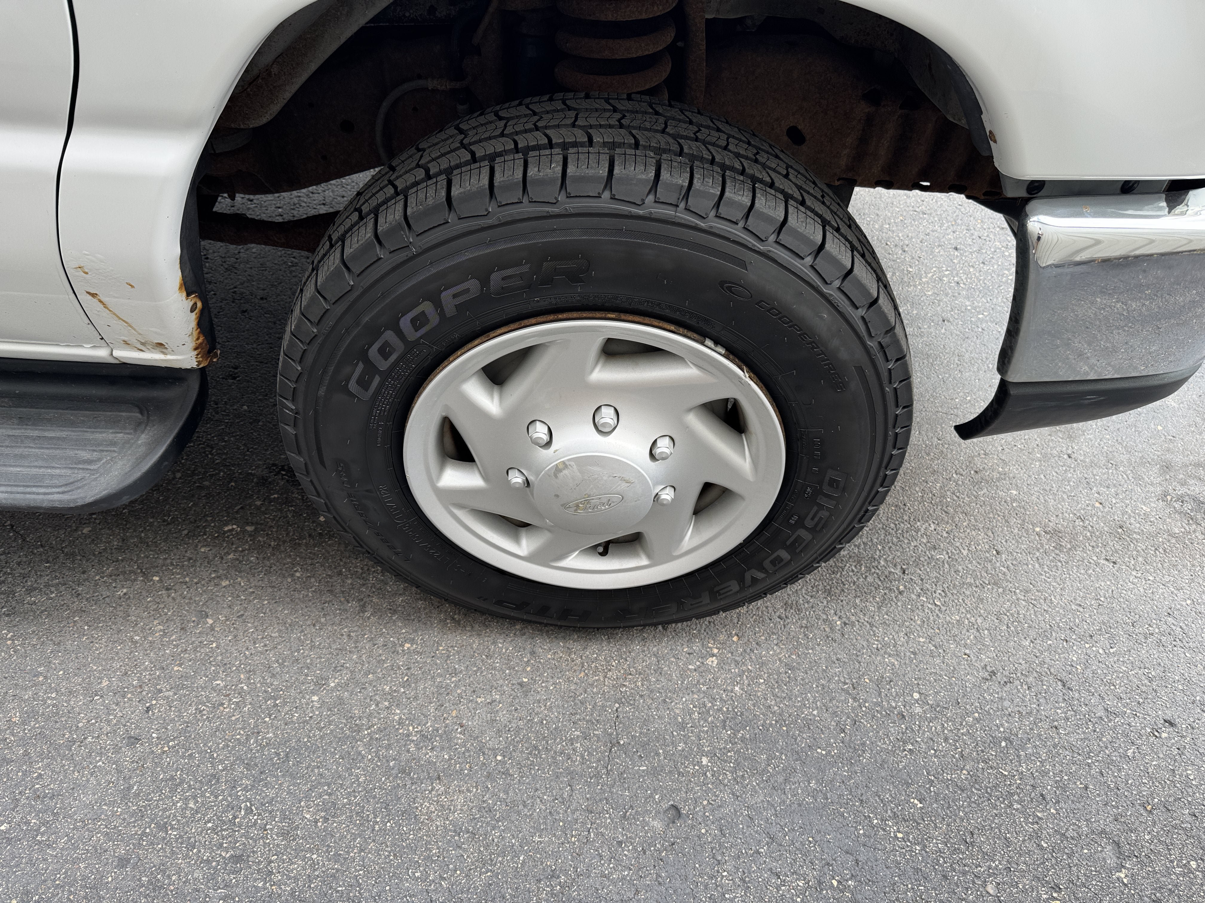 Used 2008 Ford E-350 and Econoline 350 XL RWD image 29