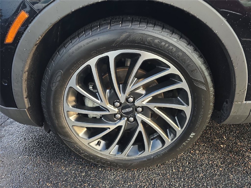 Used 2019 Lincoln Nautilus Reserve FWD image 8