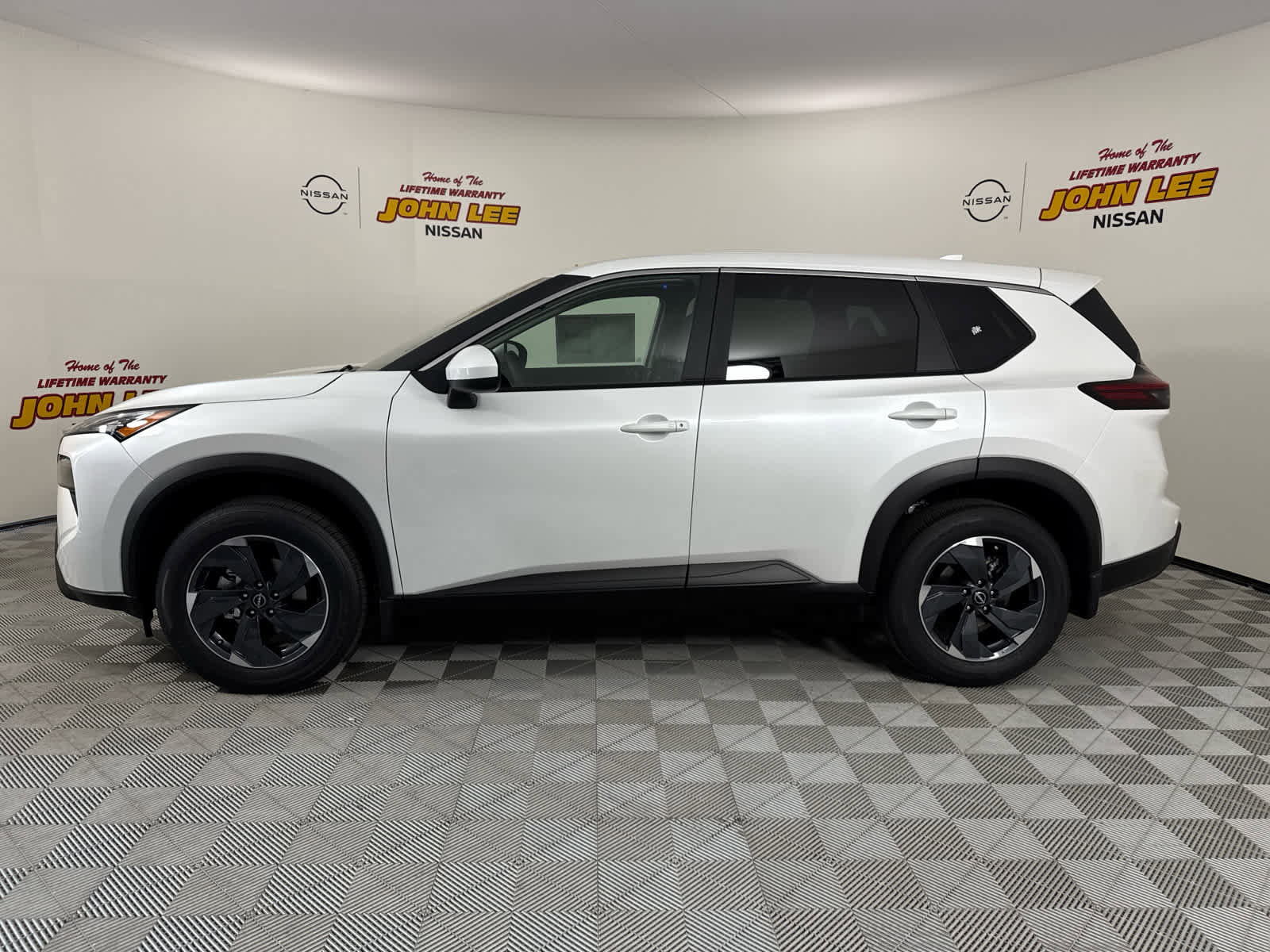 New 2026 Nissan Rogue SV image 2