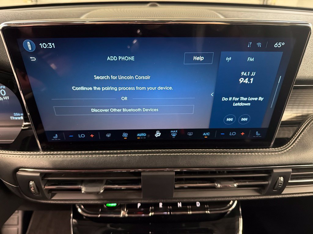 Certified 2023 Lincoln Corsair AWD w/ Equipment Group 101A image 10