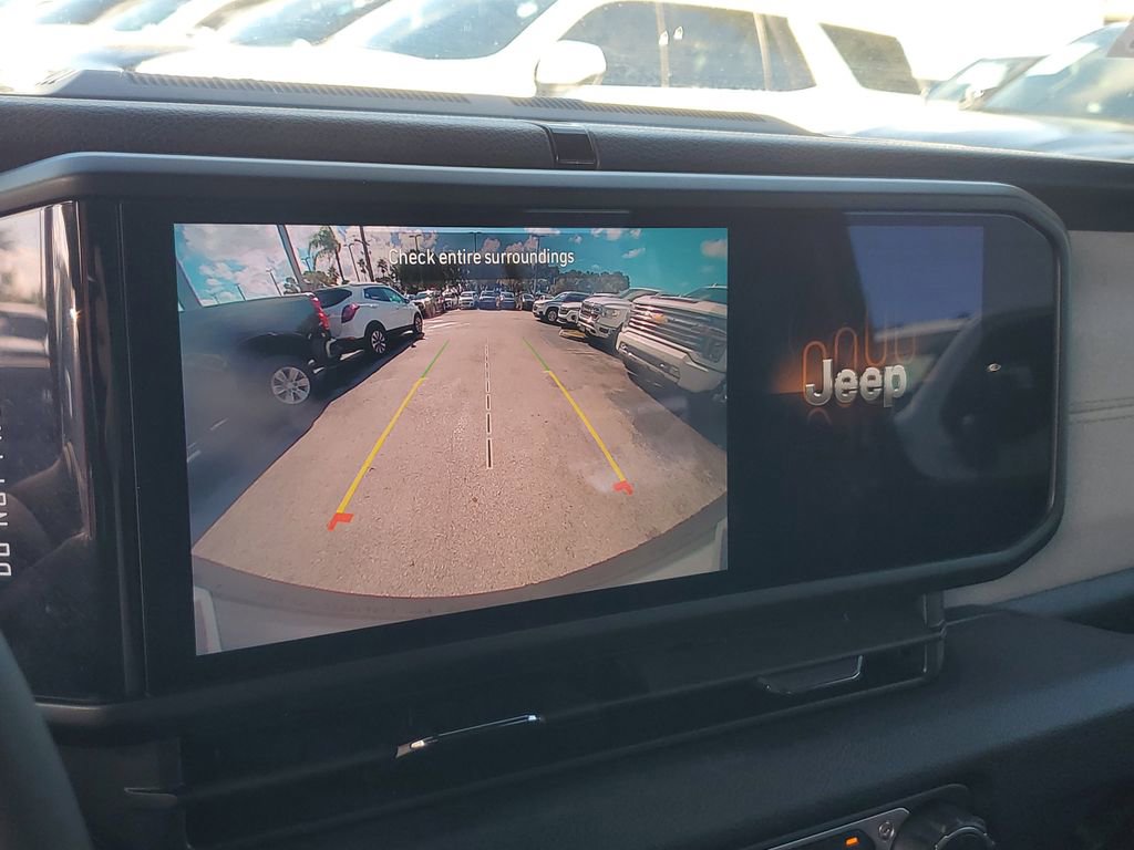 Used 2024 Jeep Wrangler Unlimited w/ LED Headlamp & Fog Lamp Group image 24