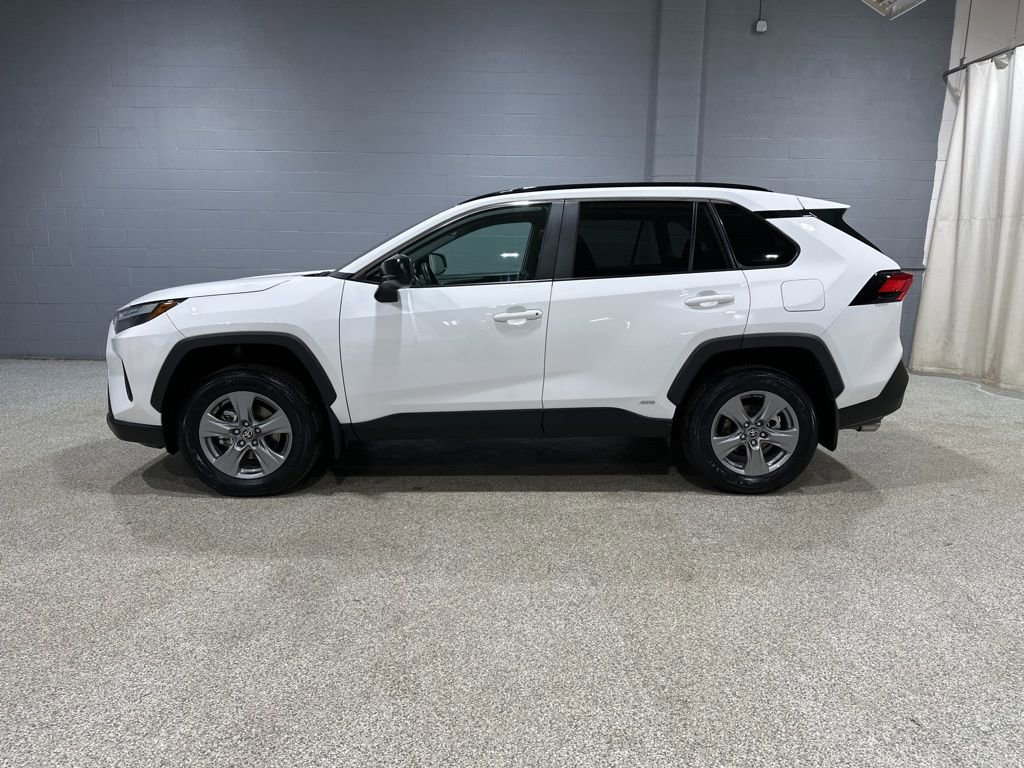 Certified 2025 Toyota RAV4 LE image 5