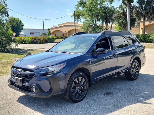 Used 2023 Subaru Outback Onyx Edition AWD/4WD image 2