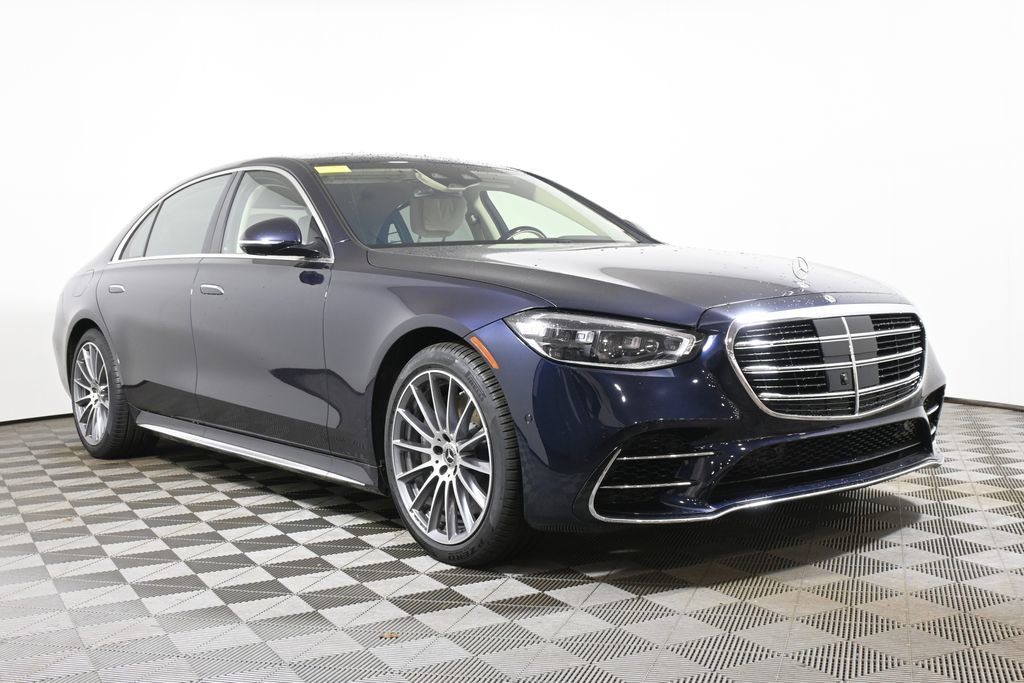 Used 2025 Mercedes-Benz S 580 4MATIC Sedan image 9