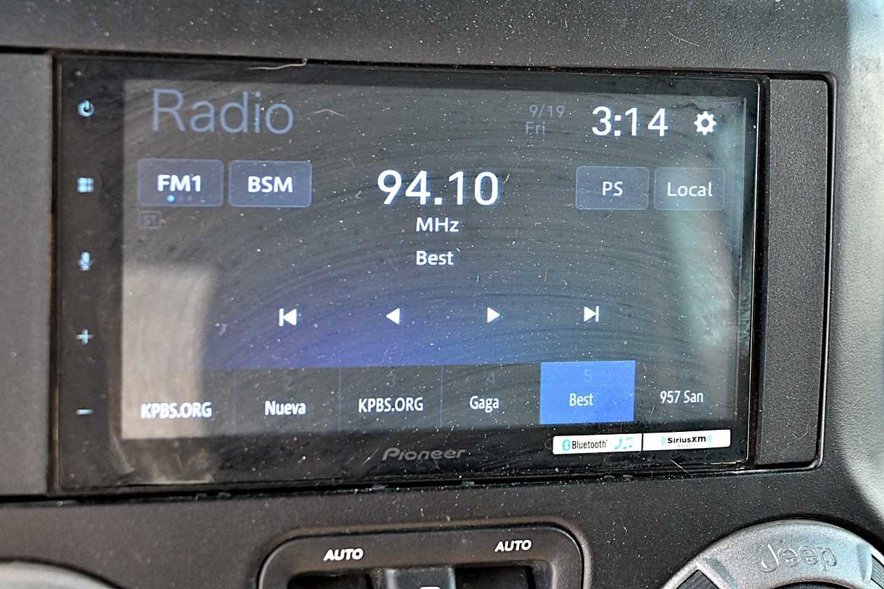 Used 2017 Jeep Wrangler Unlimited Sport w/ Quick Order Package 24S image 18