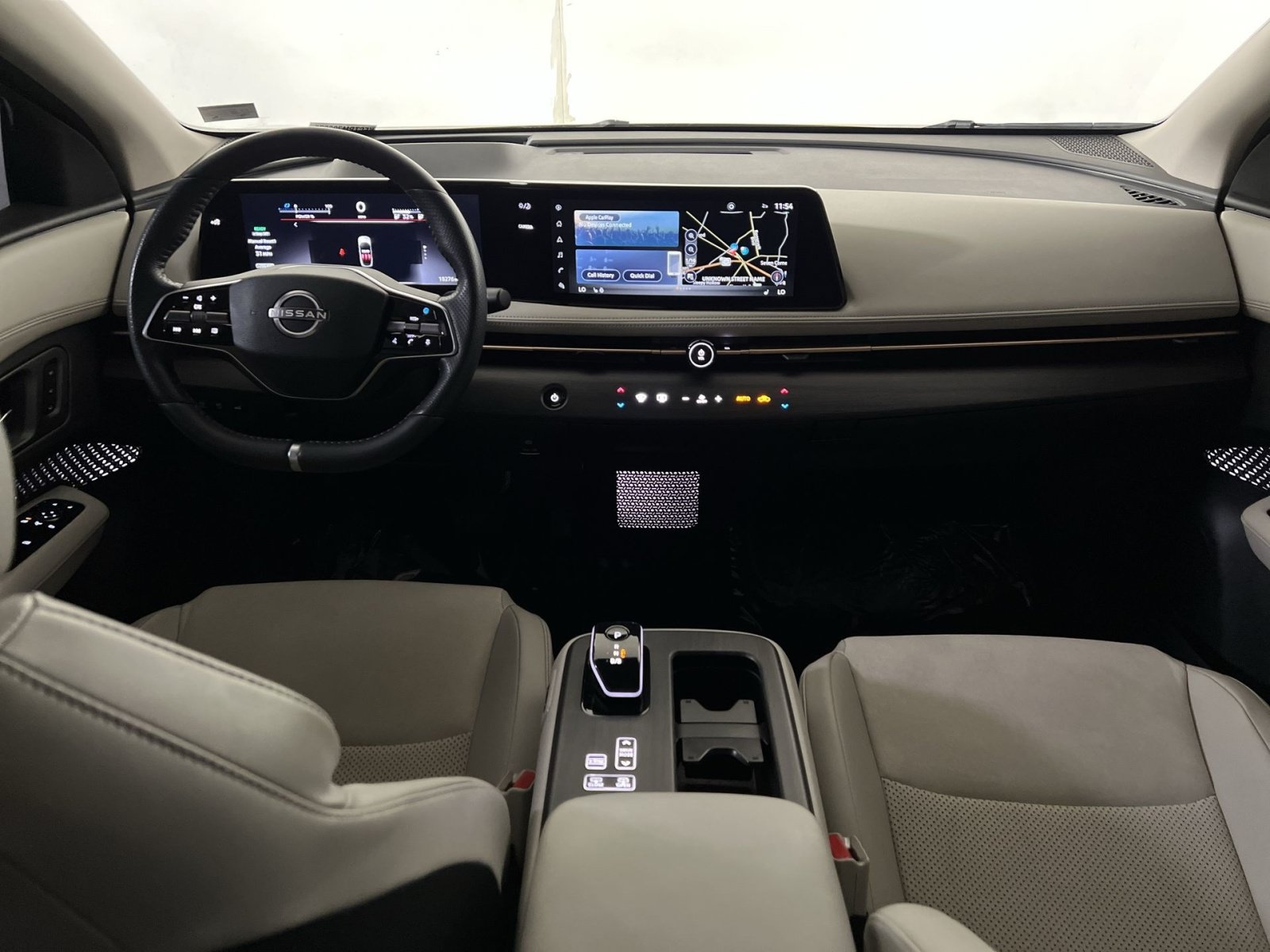 Used 2023 Nissan Ariya AWD image 23