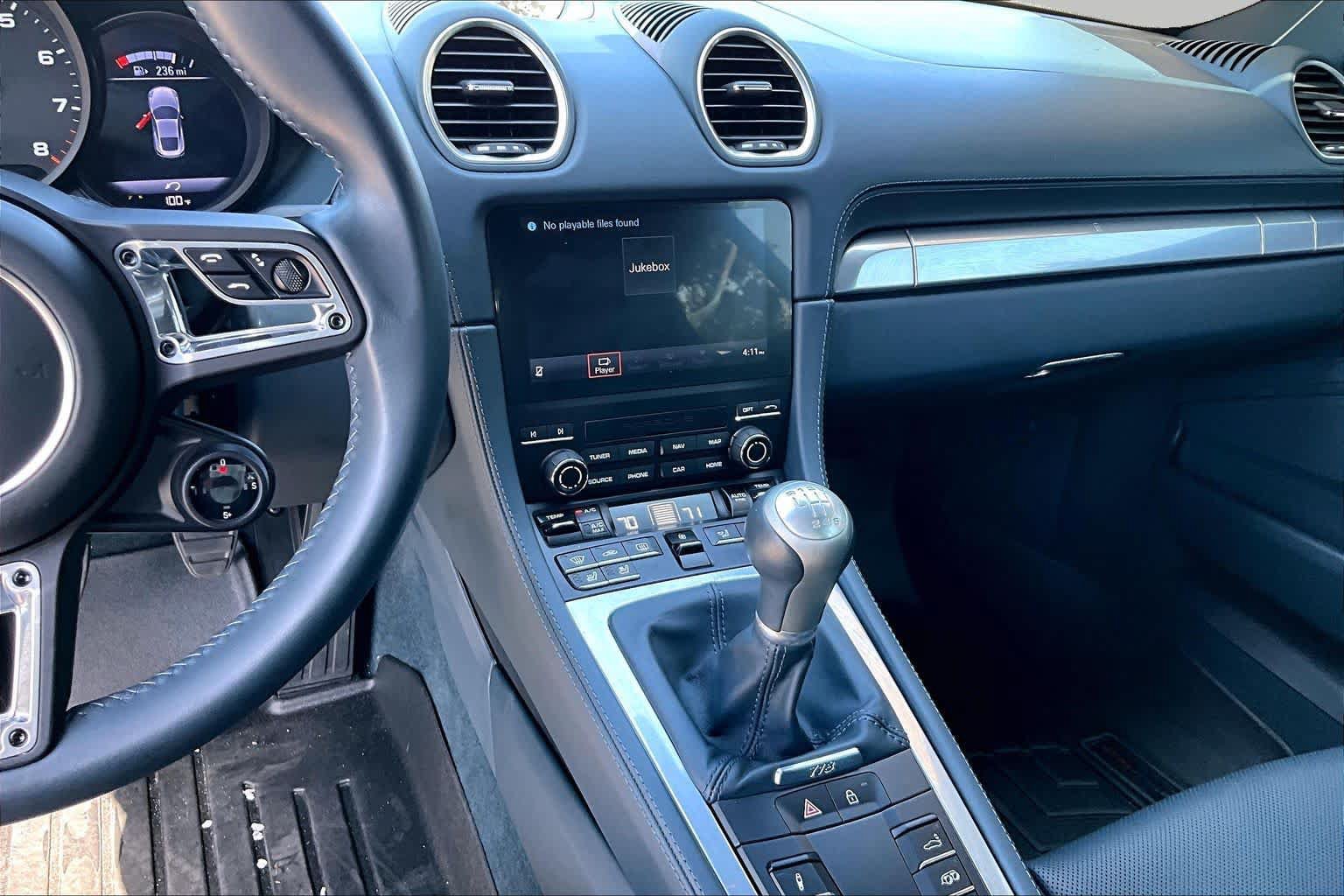 Used 2025 Porsche 718 Cayman RWD image 7