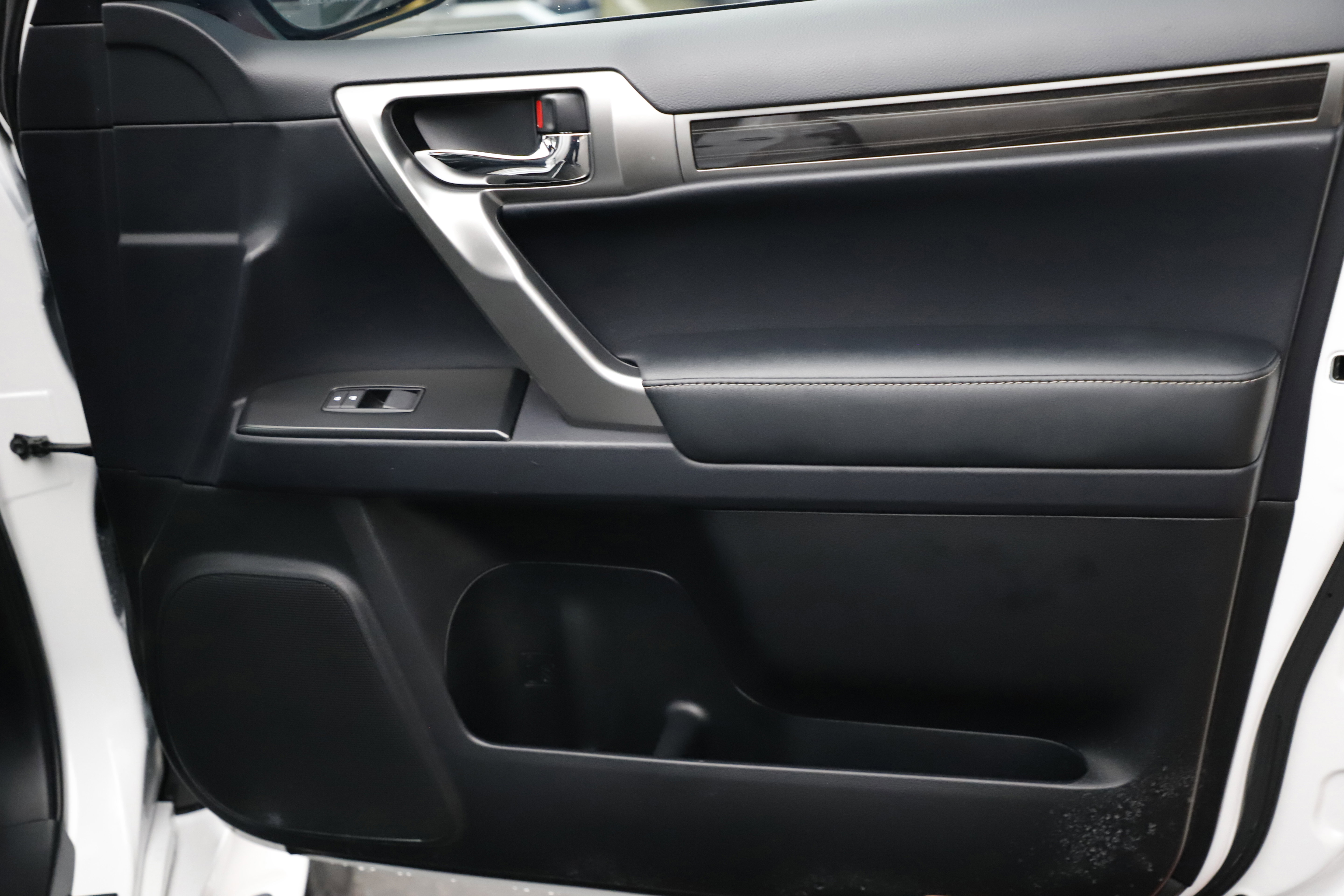 Used 2022 Lexus GX 460 Luxury w/ Sport Design Package image 7