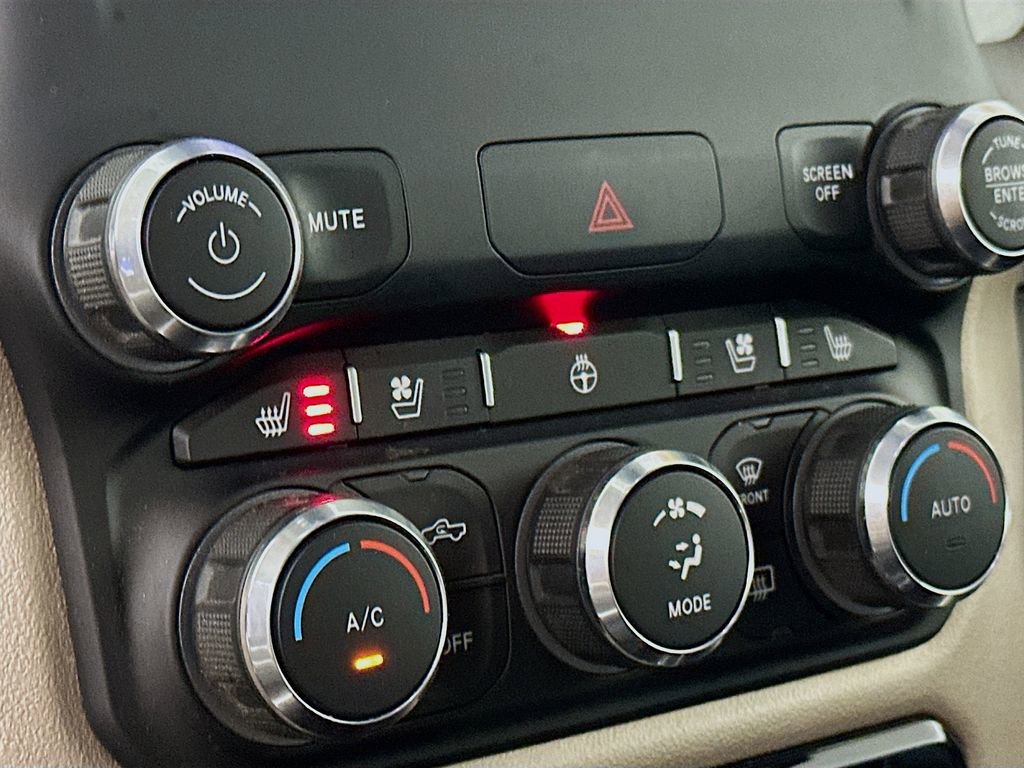 Certified 2022 RAM 1500 Laramie image 31