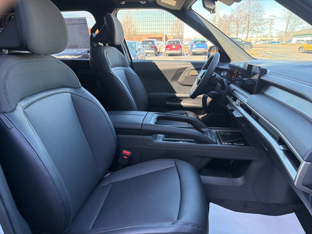 New 2027 Kia Telluride S image 12