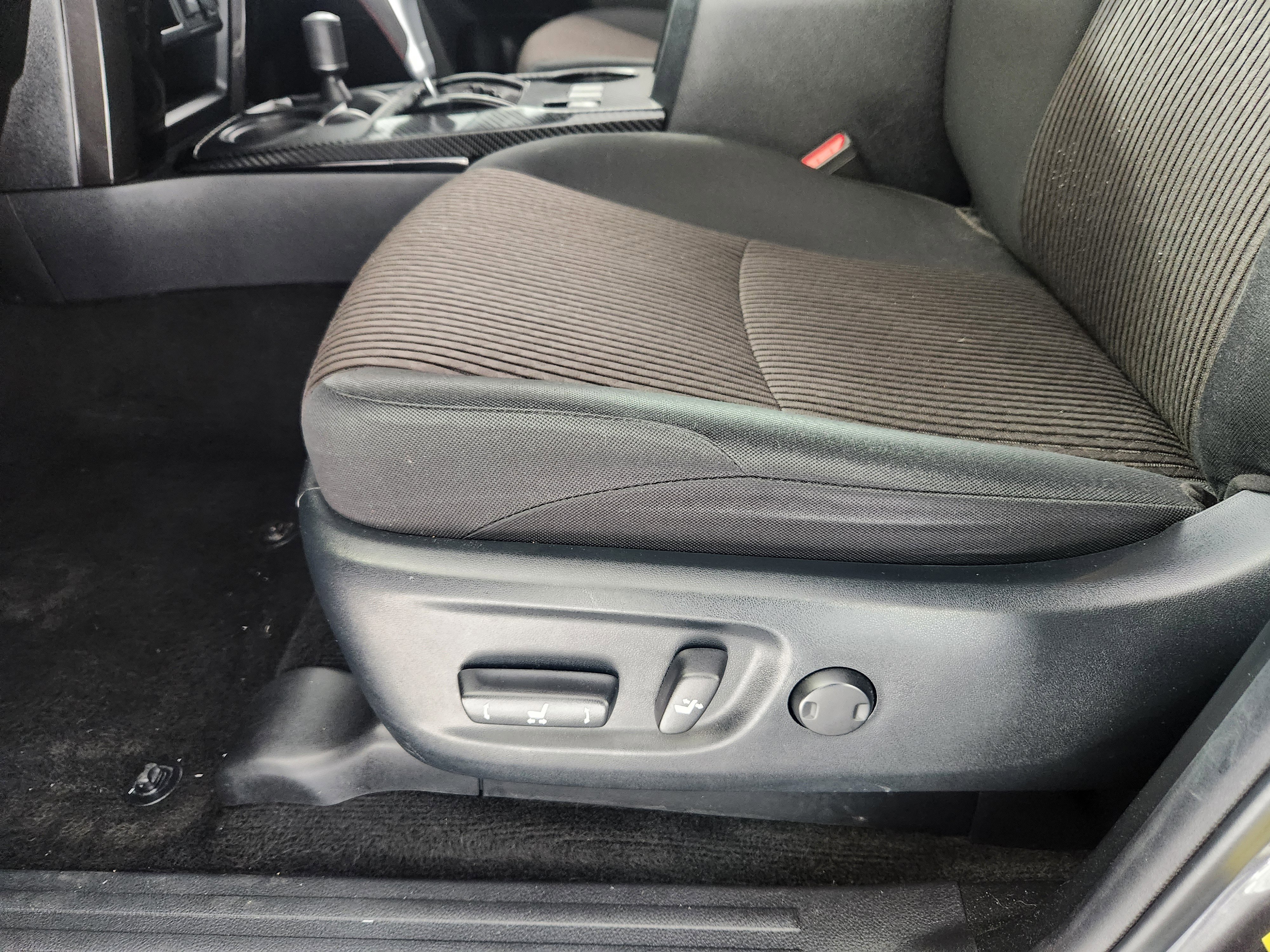 Used 2022 Toyota 4Runner TRD Off-Road image 13