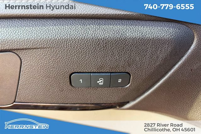 Used 2015 GMC Acadia Denali AWD/4WD image 16