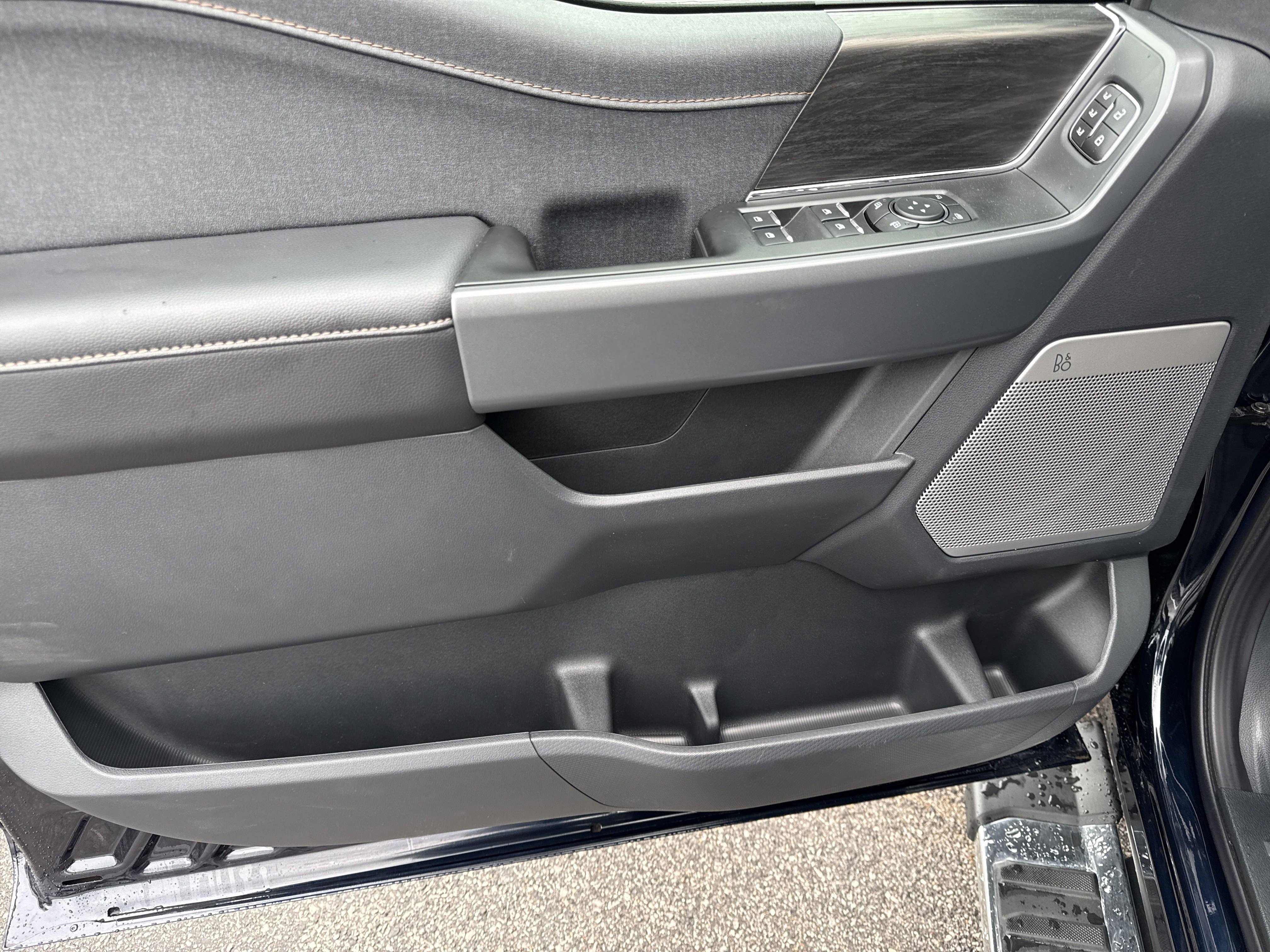 New 2025 Ford F150 Lariat w/ Equipment Group 502A High image 16