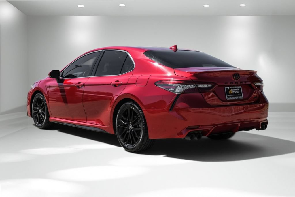Used 2022 Toyota Camry XSE FWD image 8