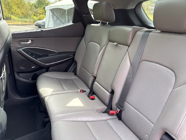 Used 2017 Hyundai Santa Fe Sport w/ 2.4L Tech Package 04 AWD/4WD image 20