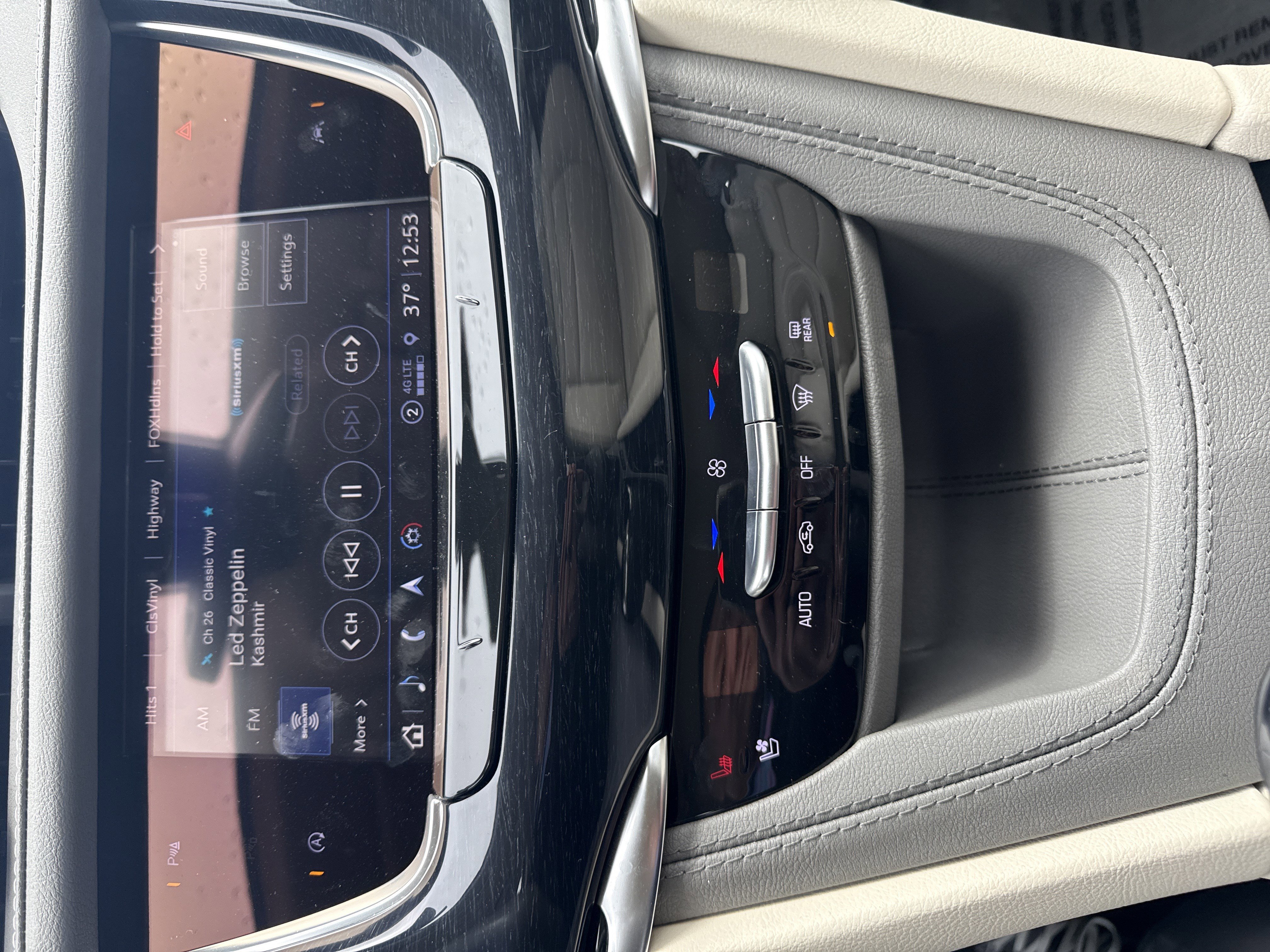 Certified 2024 Cadillac XT6 Premium Luxury w/ LPO, Floor Liner Package image 13