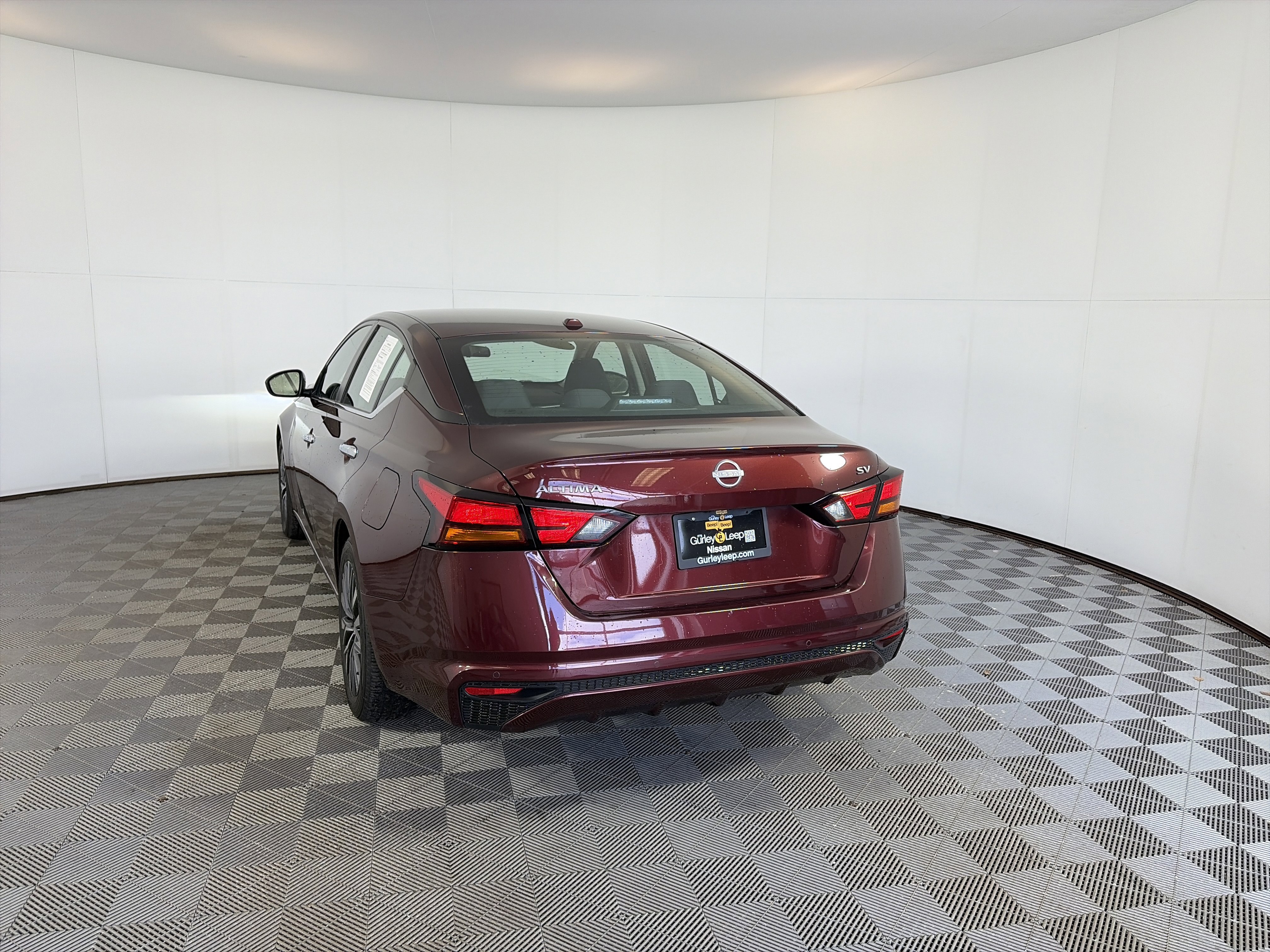 Used 2023 Nissan Altima 2.5 SV image 8