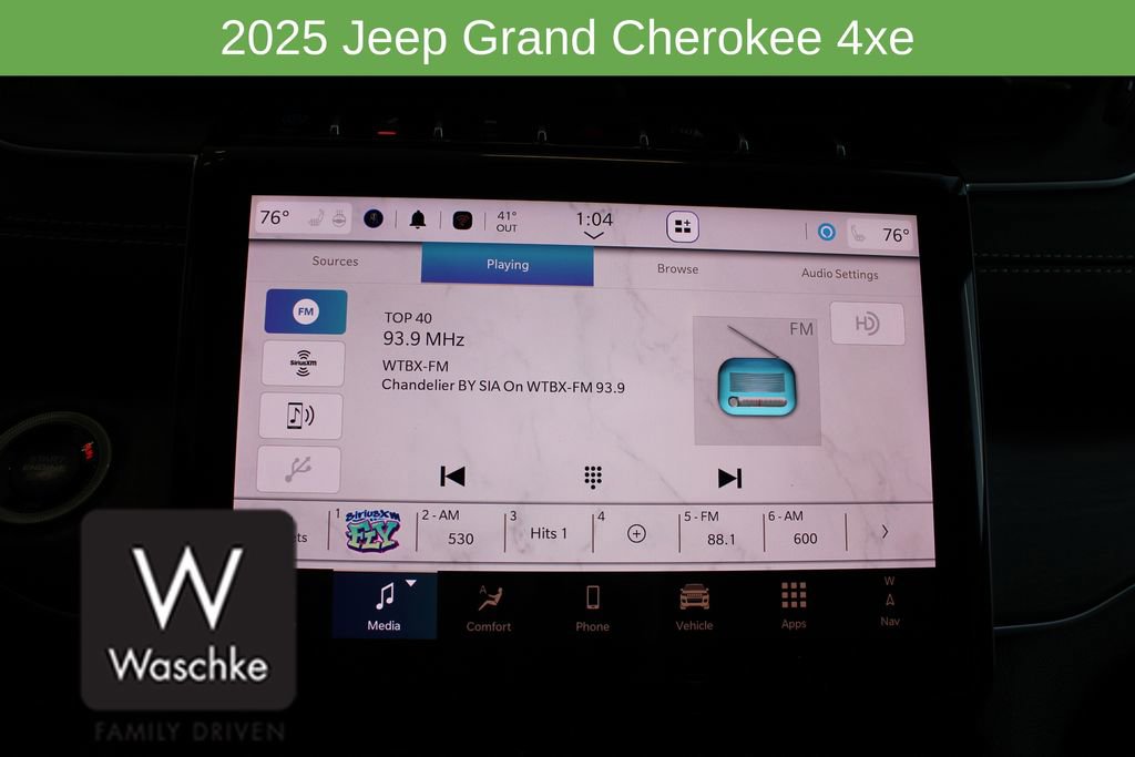 New 2025 Jeep Grand Cherokee Limited 4xe w/ Trailer Tow Package image 39