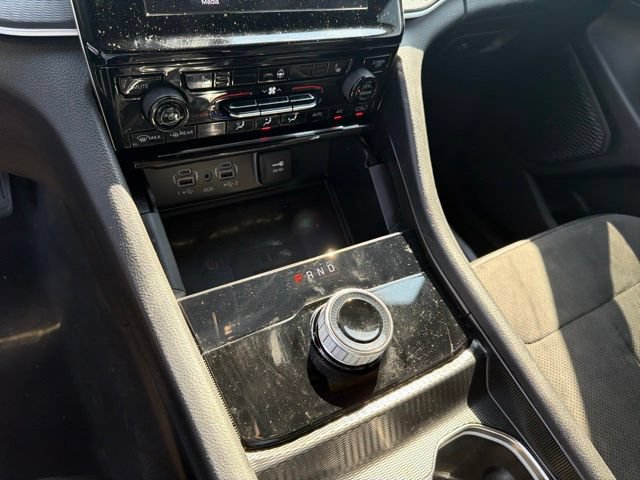 Used 2024 Jeep Grand Cherokee L Altitude AWD/4WD image 29