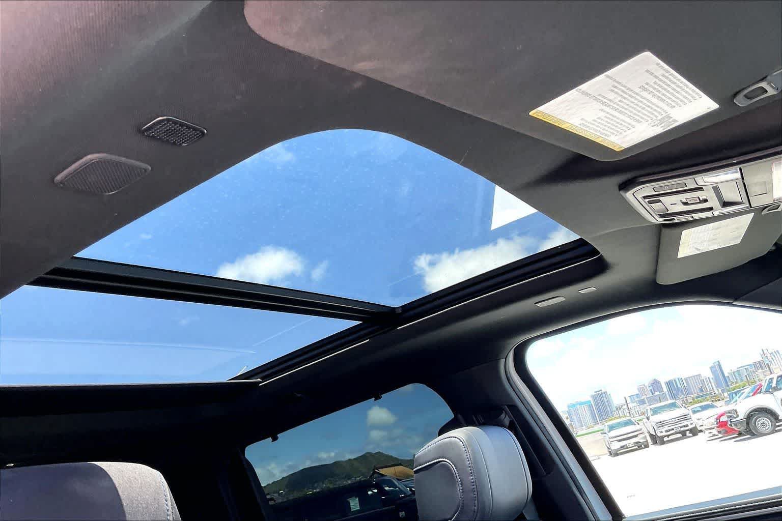 Used 2022 Toyota Tundra Platinum RWD image 30