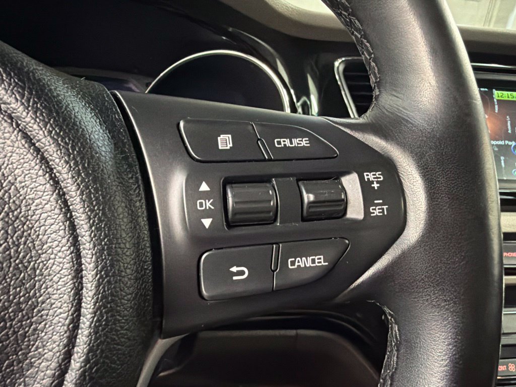 Used 2016 Kia Sedona SX Limited FWD image 15