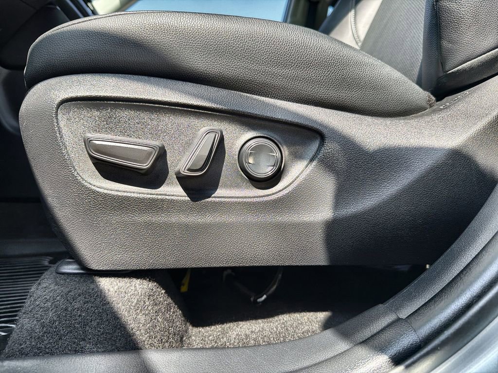 Used 2024 Toyota Grand Highlander XLE image 14