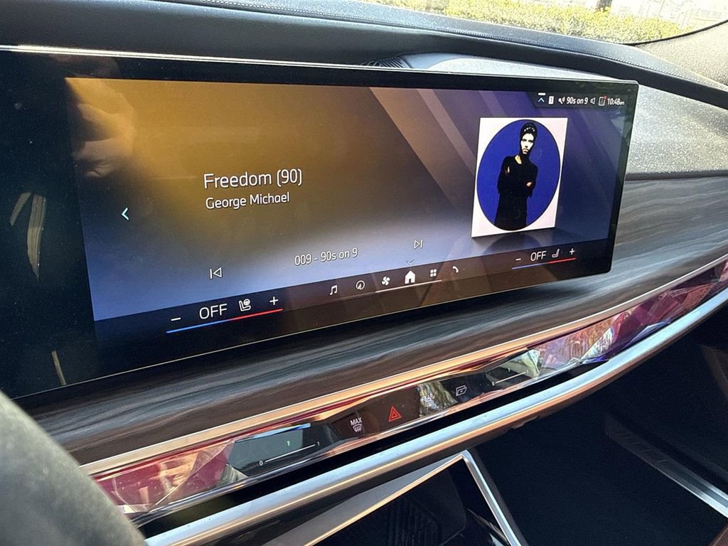 Used 2023 BMW 740i w/ Parking Assistance Package image 12