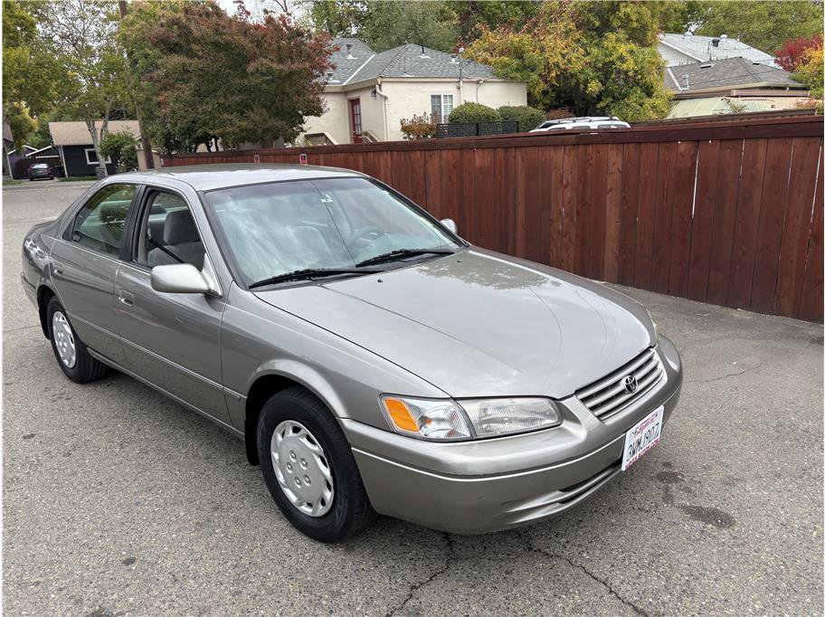 Used 1997 Toyota Camry LE