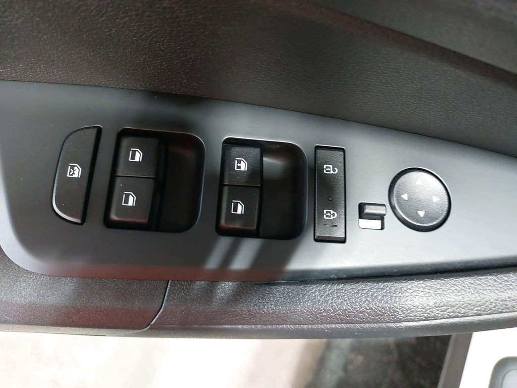 Used 2025 Kia Sportage LX image 27