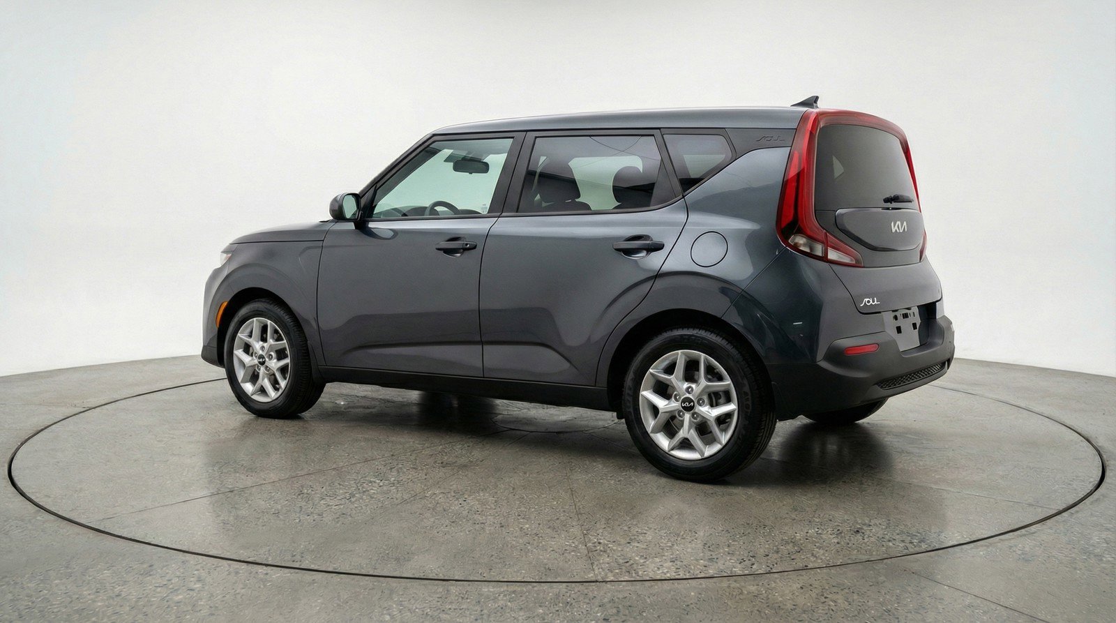 Used 2025 Kia Soul LX w/ LX Technology Package FWD image 6