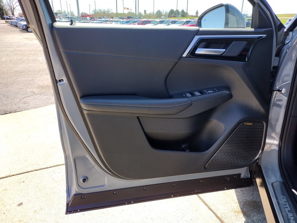 New 2026 Mitsubishi Outlander SE AWD/4WD image 31