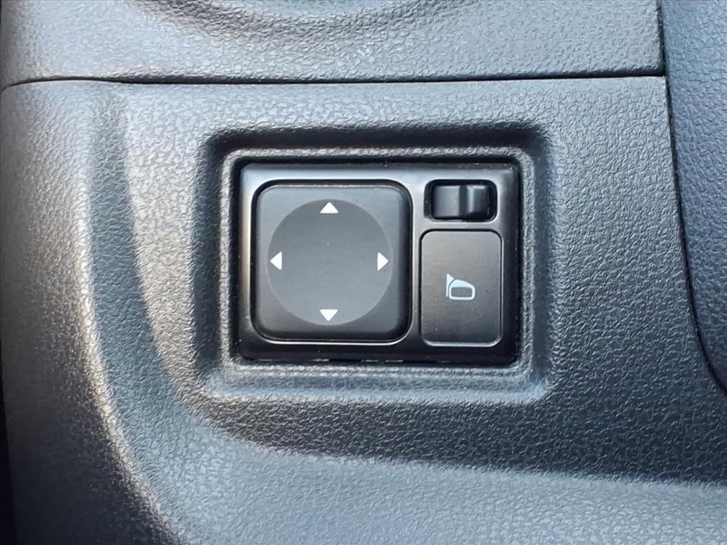 Used 2018 Nissan Versa S Plus image 27