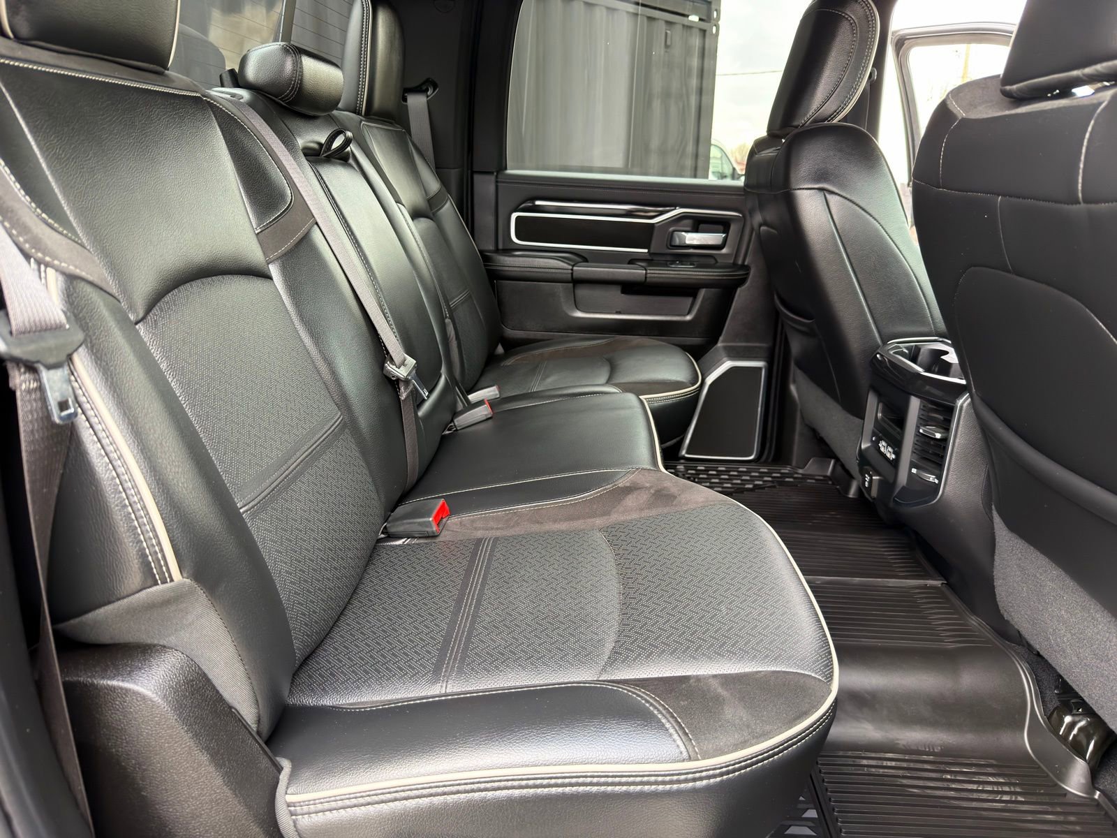 Used 2020 RAM 3500 Laramie image 36