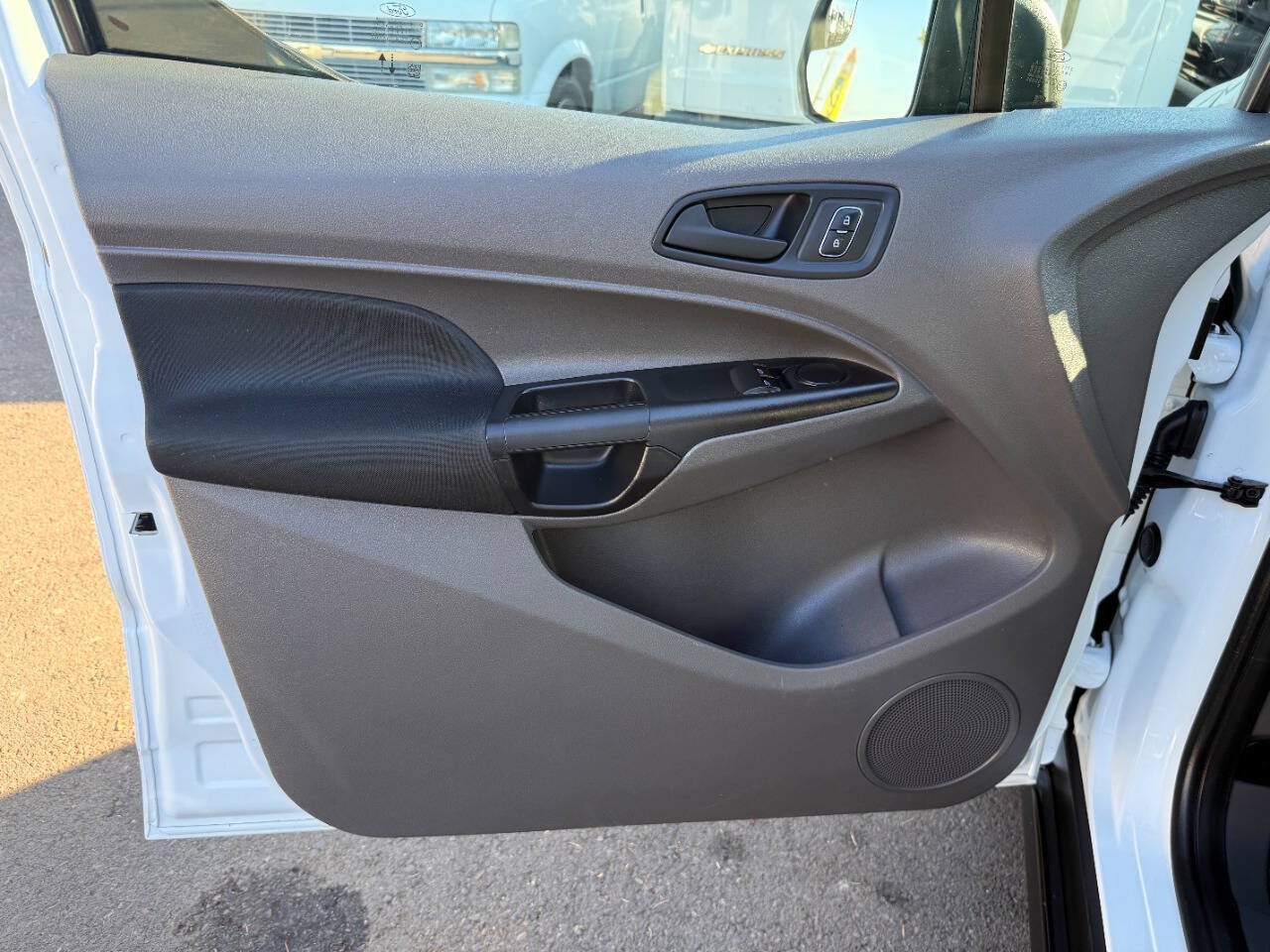 Used 2022 Ford Transit Connect XL FWD image 40