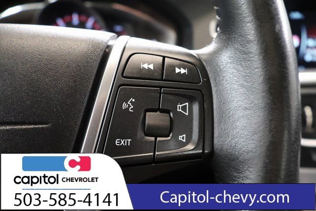 Used 2017 Volvo V60 T5 Premier w/ Convenience Package FWD image 16