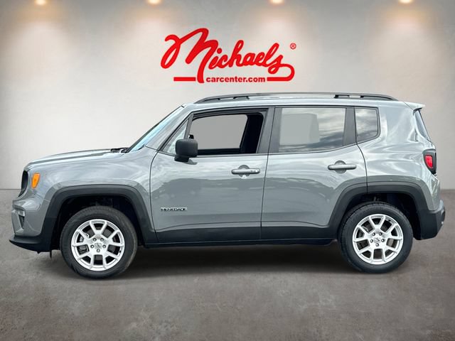 Used 2022 Jeep Renegade Latitude w/ Convenience Group AWD/4WD image 5