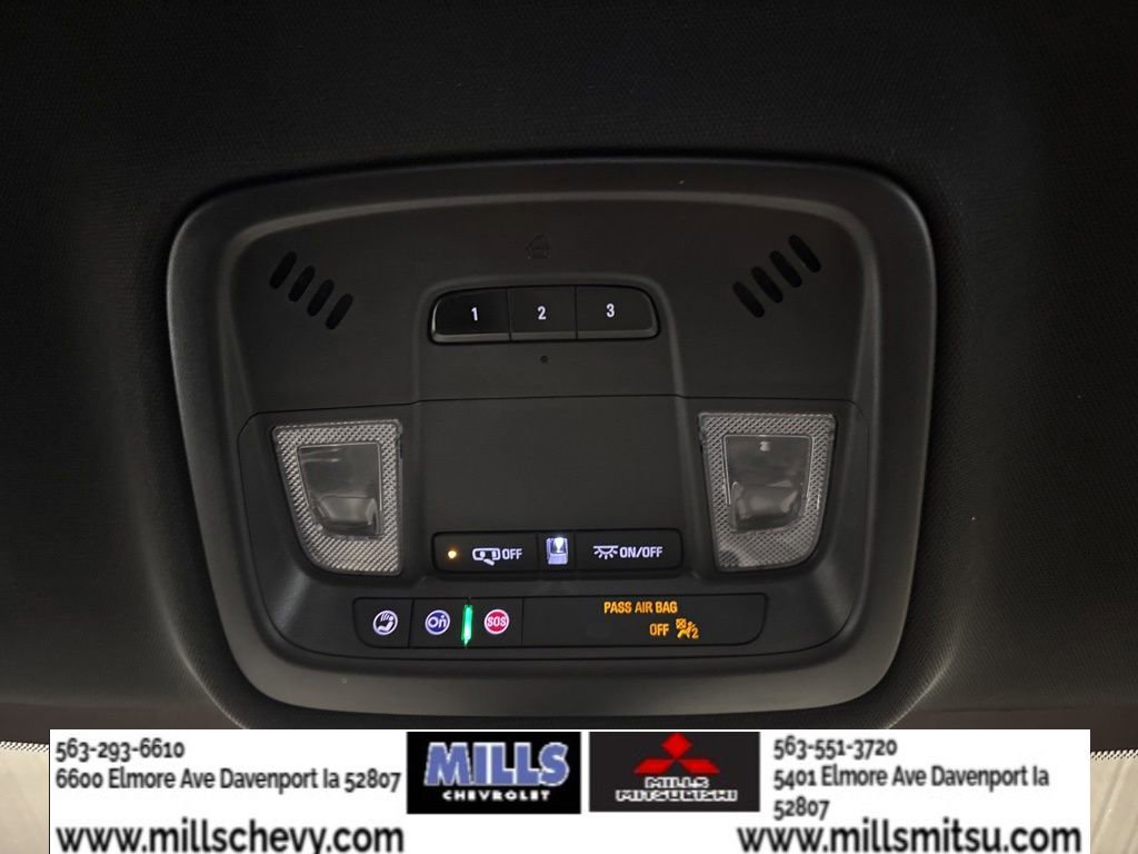 Used 2023 Chevrolet Traverse LT FWD image 28