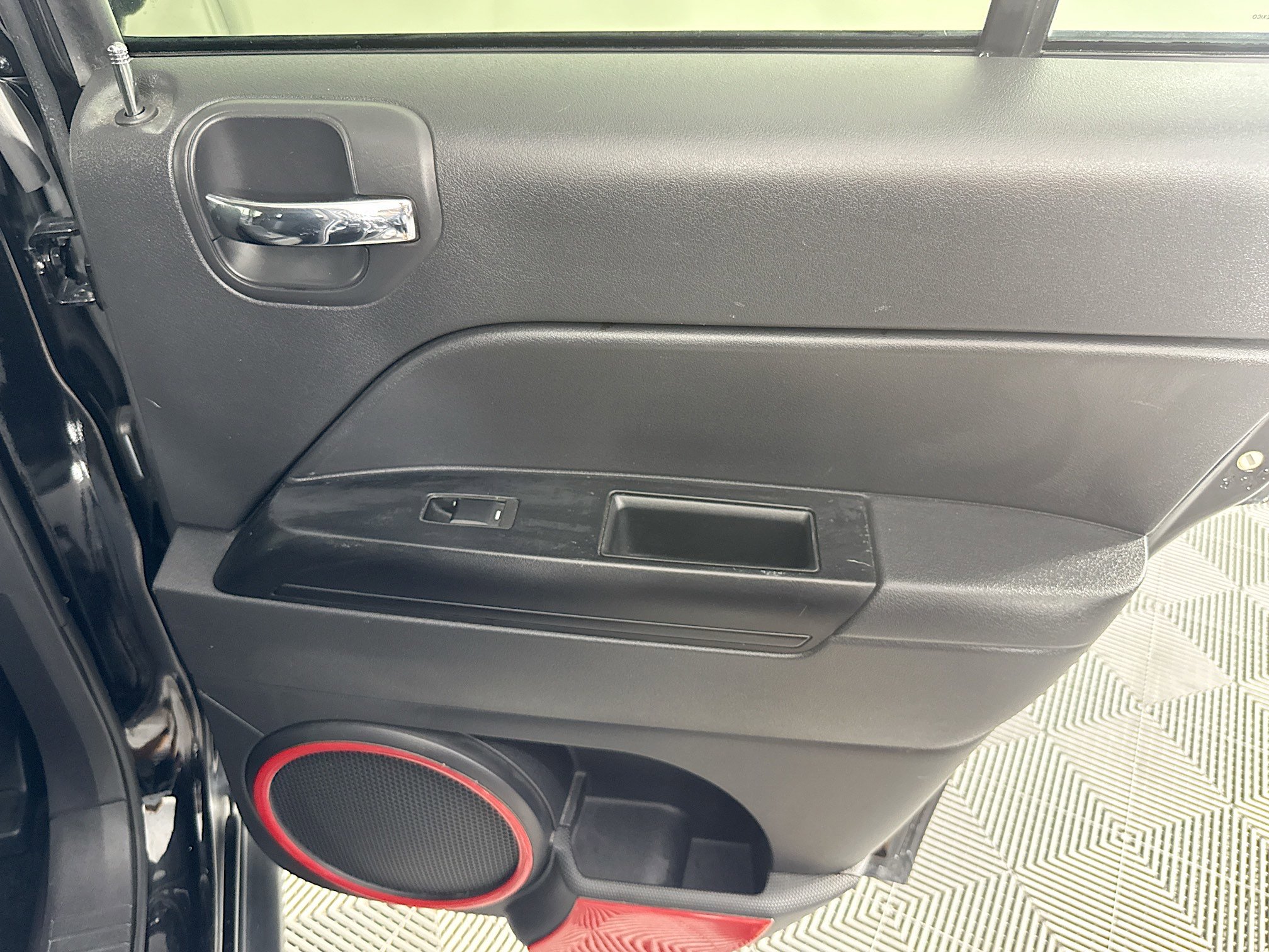 Used 2016 Jeep Compass Sport w/ Power Value Group image 26