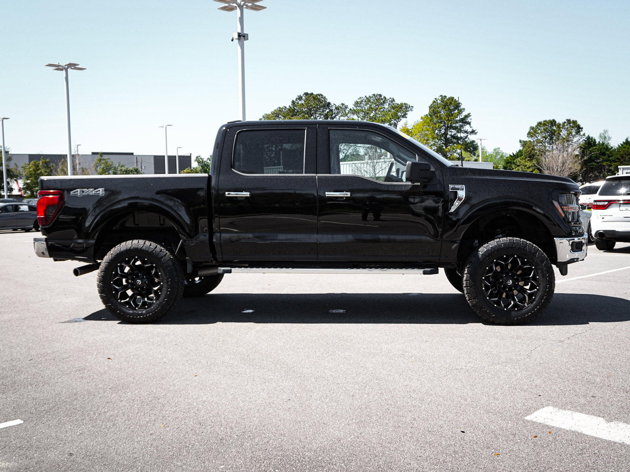 Used 2024 Ford F150 XLT AWD/4WD image 11