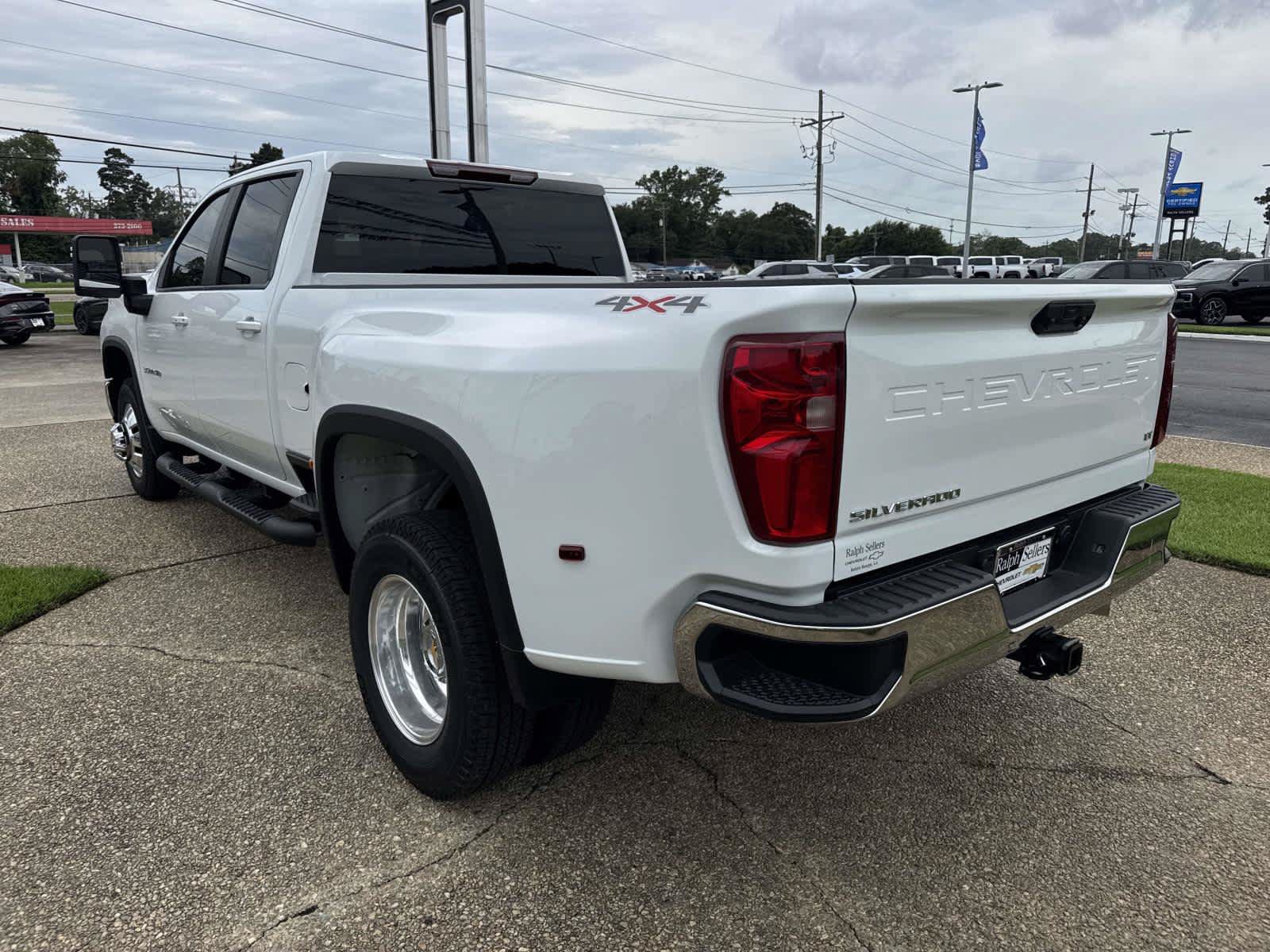 New 2026 Chevrolet Silverado 3500 LT AWD/4WD image 4