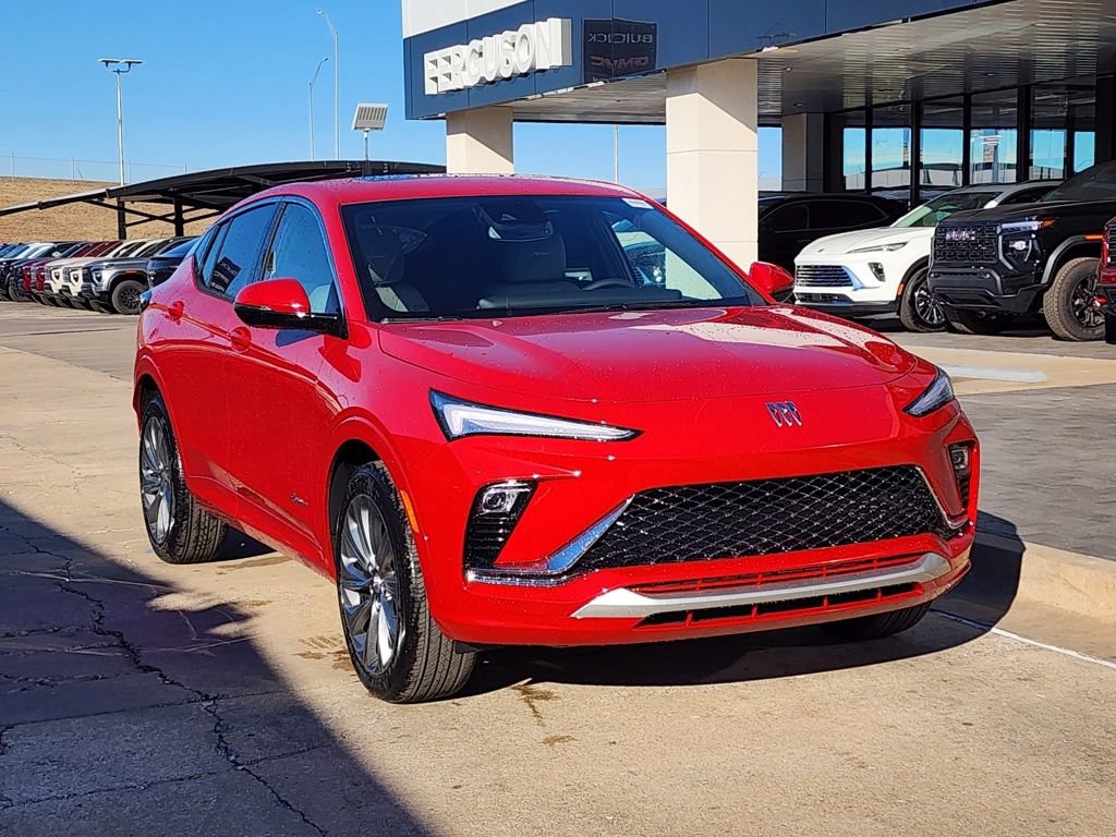 New 2026 Buick Envista Avenir image 2