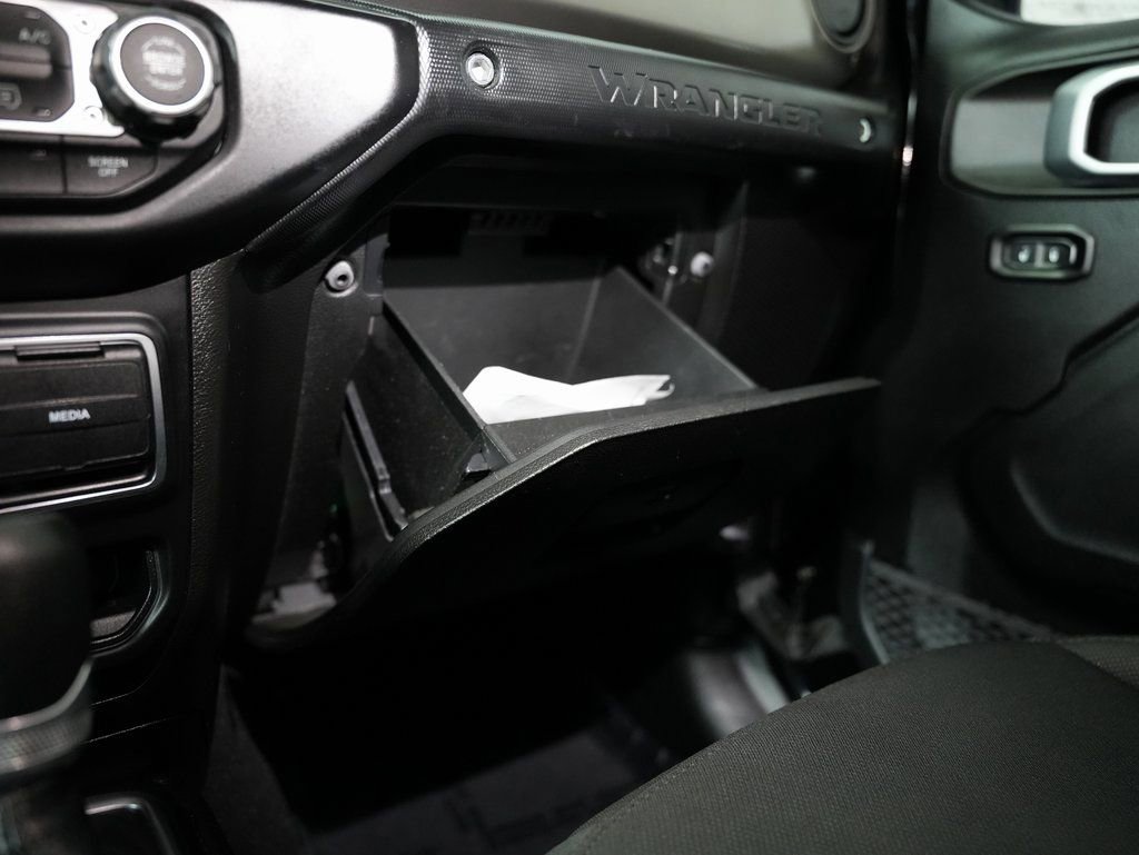 Used 2020 Jeep Wrangler Sport image 43