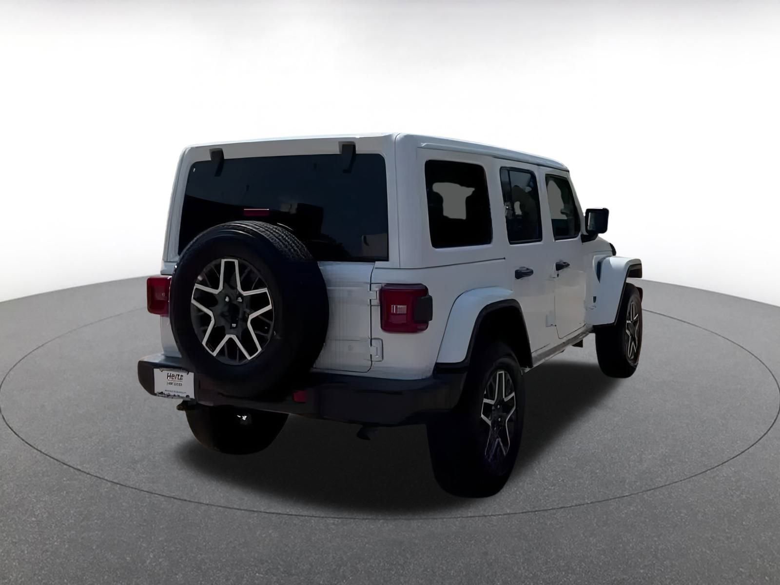 Used 2025 Jeep Wrangler Sahara image 14