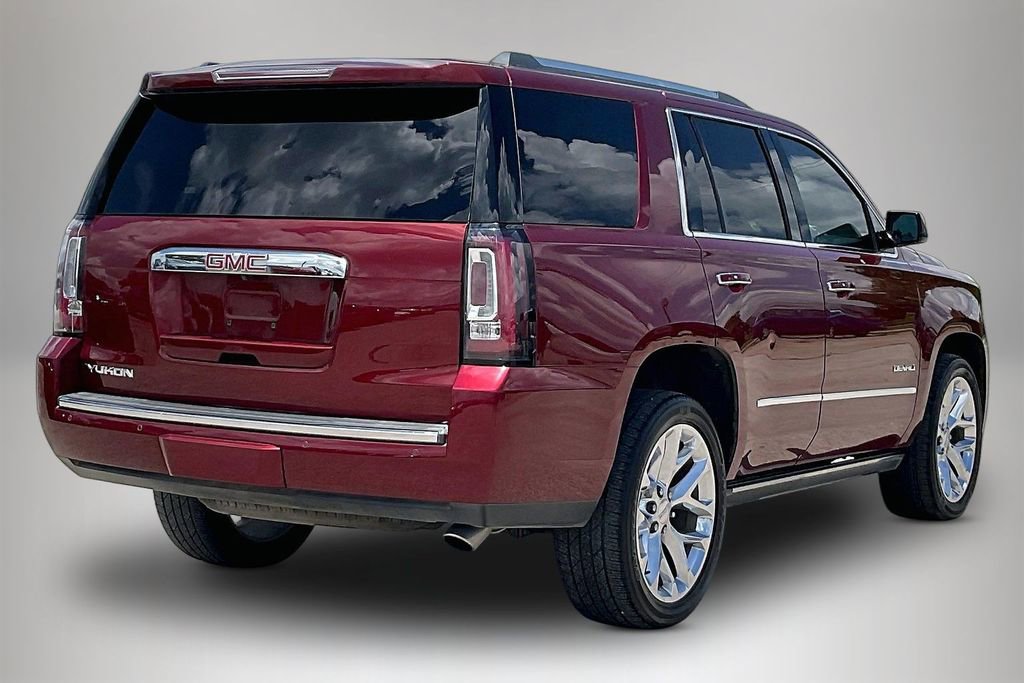 Used 2017 GMC Yukon Denali AWD/4WD image 5