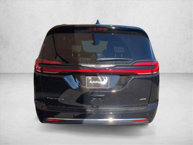 New 2026 Chrysler Pacifica Select AWD/4WD image 8