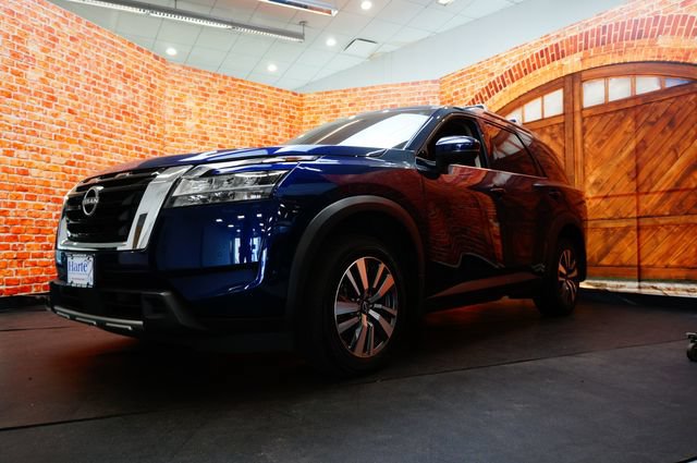 Certified 2024 Nissan Pathfinder SL AWD/4WD image 2