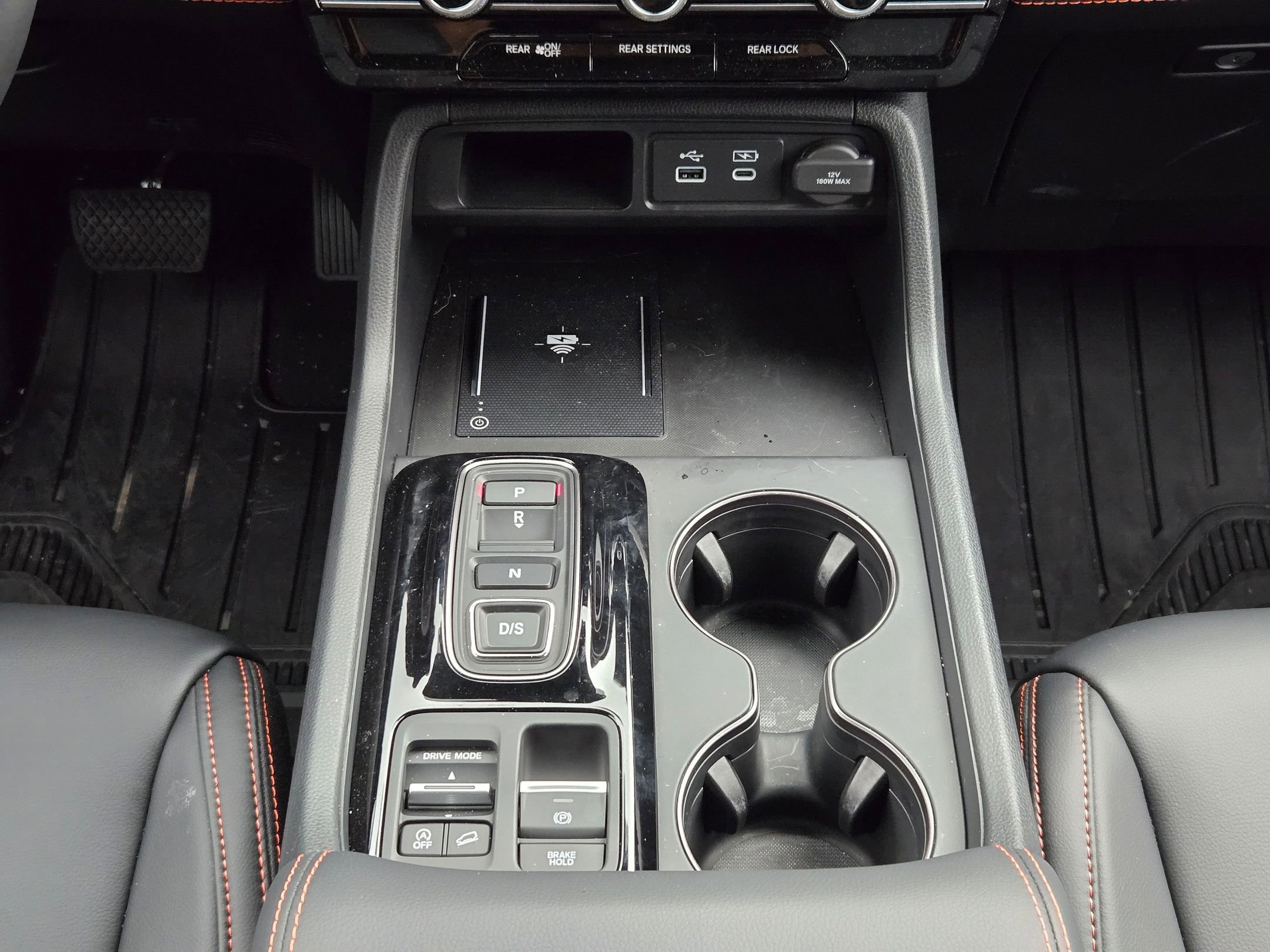 Used 2025 Honda Pilot TrailSport image 19