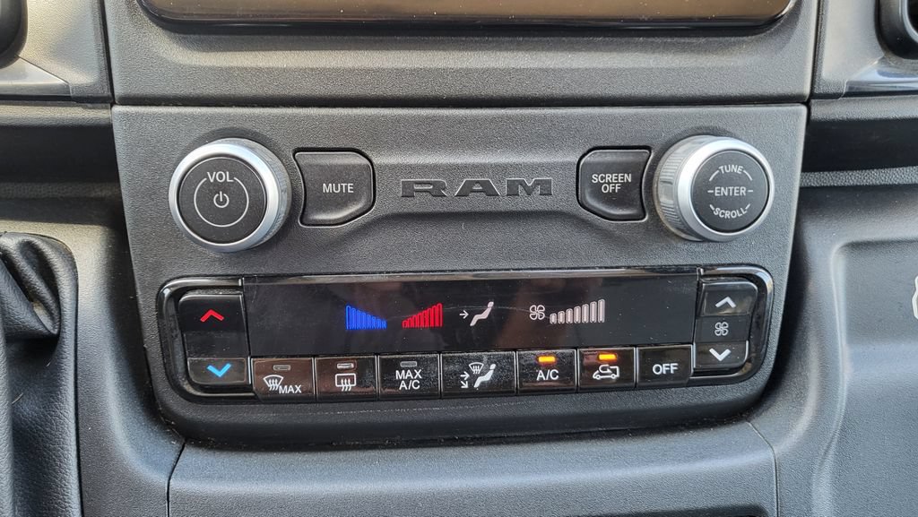 Used 2023 RAM ProMaster 2500 FWD image 31